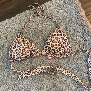 Pink leopard bikini top